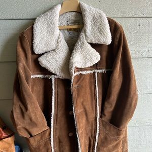 I have 2 woman’s coats one is a tan leather and other is a tan winter coat